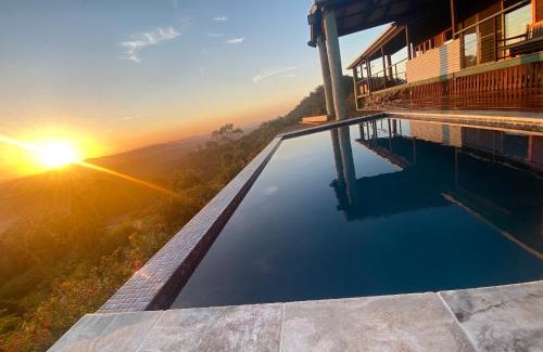 Sarabah House | Luxurious Hinterland Retreat HEATED POOL Gold Coast Hinterland near Lamington National Park & O'Reilly's Canungra Valley Vineyard