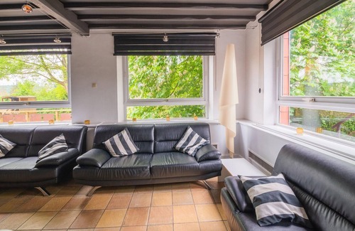 Durbuy House | Luxurious holiday home on the banks of the Ourthe