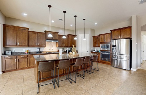 Chandler House | Luxurious home with private pool, spa, WiFi & central AC
