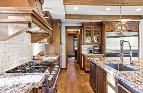 Sunriver House | Luxurious home with private hot tub, game room firepit, pool & tennis court