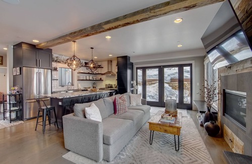 North Park City House | Luxurious house in Park City Old Town, 1 block from PC Resort!