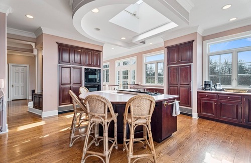 Ithaca House | Luxurious house near Cornell campus with lake views and incredible sunsets.