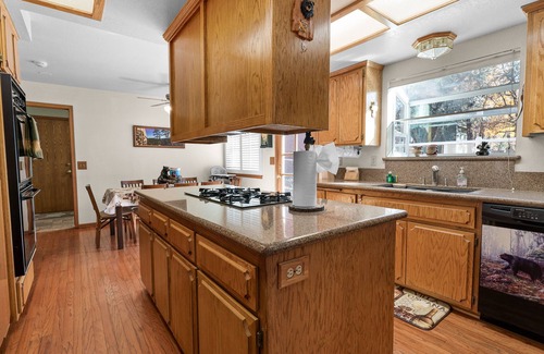 Moonridge Cabin | Luxurious Hyes in the Woods
