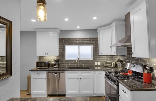 Colorado Springs House | Luxurious, Impeccable Home in Old Colorado City