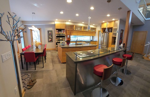 Gravois Mills House | Luxurious indulgence in your very own, modern lakefront home