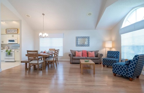 West Kissimmee House | Luxurious Lake House, minutes from Disney