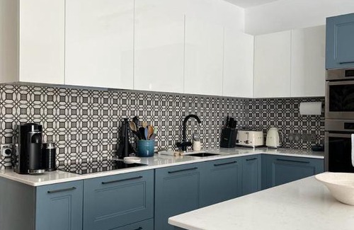 Pieta Apartment | Luxurious Living Apartment Pieta