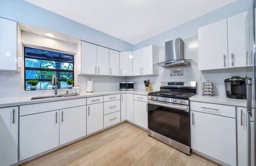 Cutler Bay Villa | Luxurious Miami Vacation Home with Pool 4BR/suites