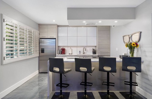 South Scottsdale Condo | Luxurious Modern Condo