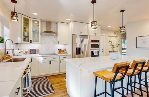 Union House | Luxurious & modern fjord vibe home - oasis in Alderbrook Golf and Yacht Resort