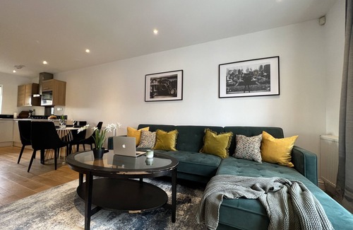 East Wickham Apartment | Luxurious & Modern Flat, Close To London And Shops