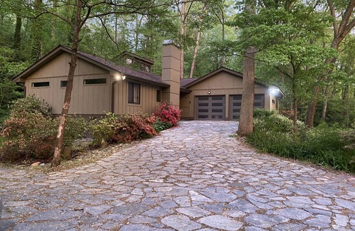 Asheville House | Luxurious modern jewel with waterfall and fire 🔥 pit for relaxing !