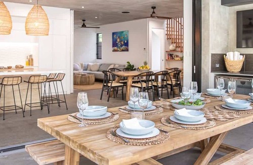 Port Douglas Villa | Luxurious & modern villa, walking distance to the main street and Four Mile Beach. Absolute Bliss!