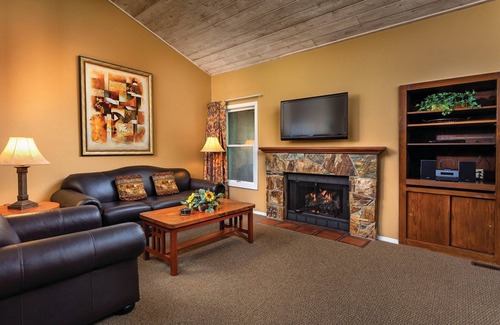 Flagstaff Resort | Luxurious Mountain View Golf Resort with tons of Amenities