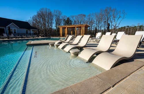 Athens Apartment | Luxurious, New Apt | Pool | Long Stays