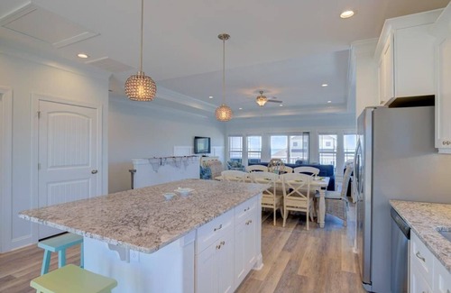 North Topsail Beach House | Luxurious Oceanfront B w/pool, elevator, 6 BR, steps from the sand and surf