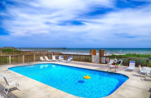 North Topsail Beach House | Luxurious Oceanfront B w/pool, elevator, 6 BR, steps from the sand and surf