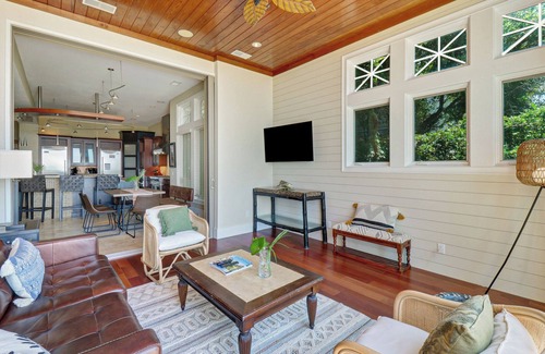 Sea Pines House | Luxurious oceanfront home with private pool with spa