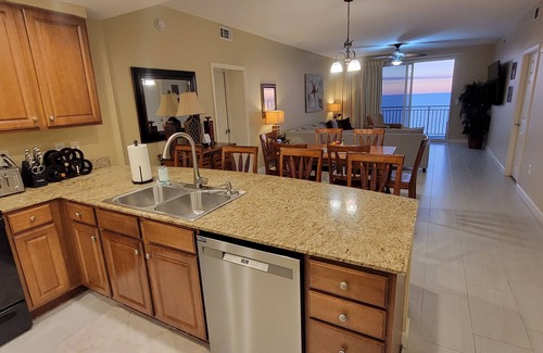 Panama City Beach Condo | Luxurious Oceanfront Large Unit: 2 Master Suites, Bunk Area, Free Beach Service