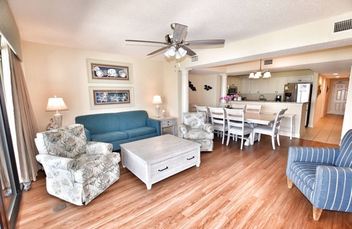 Myrtle Beach Condo | Luxurious Oceanfront Condo at Island Resort-Indoor/Outdoor Pools, Hot Tubs, Tiki