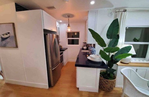 Ormond-by-the-Sea Condo | Luxurious Oceanfront Ormond Getaway