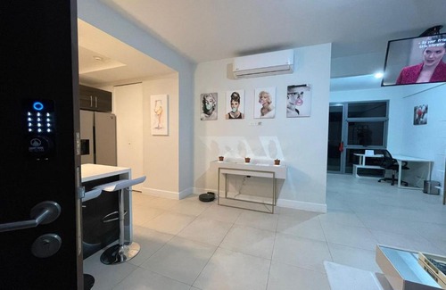Saint Andrew Apartment | LUXURIOUS PARKHURST 1
