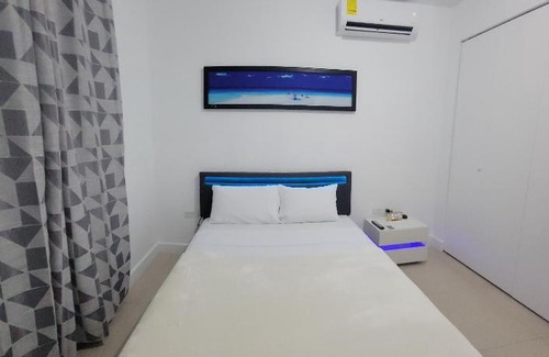 Saint Andrew Apartment | LUXURIOUS PARKHURST 1