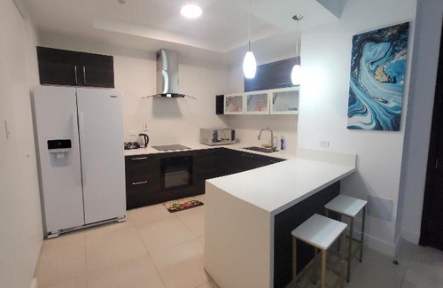 Saint Andrew Apartment | LUXURIOUS PARKHURST 1