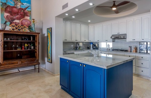San Jose del Cabo Condo | Luxurious Penthouse, Newly Remodeled, Ocean View, Beachfront!