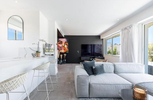 Cannes City Centre Apartment | LUXURIOUS PENTHOUSE ROOFTOP MARTINEZ CROISETTE