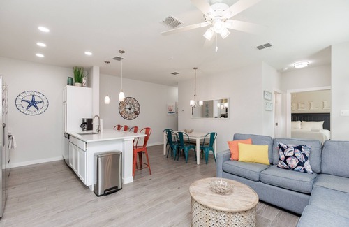 Corpus Christi House | Luxurious Pet-Friendly Paradise Steps from the Beach & Two Resort-Style Pools