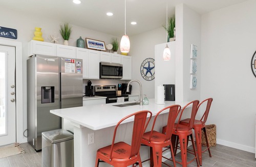 Corpus Christi House | Luxurious Pet-Friendly Paradise Steps from the Beach & Two Resort-Style Pools
