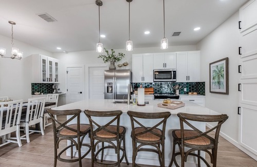 Old Town House | Luxurious, Pet-Friendly, 3-Story Retreat w/Rooftop Deck at Mango Cay!