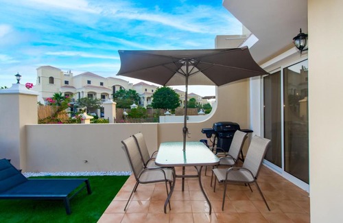Al Hamra Village Apartment | Luxurious Private Pool Villa Fairways - RAK