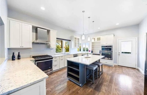 Rancho Cucamonga House | Luxurious Rancho Cucamonga Retreat with Private Yard