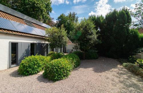 Assebroek House | Luxurious residence with private parking