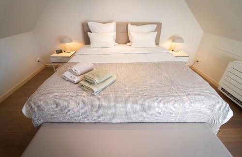 Assebroek House | Luxurious residence with private parking