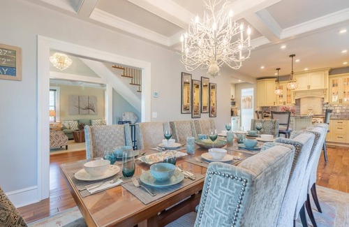Cape May House | Luxurious Resort-like Pool and Patio, Ocean View, Easy walk to Downtown CM. 8 Bedrooms.