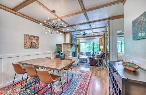 New Braunfels House | Luxurious Riverfront Condo Just 1 Blk to Schlitterbahn!