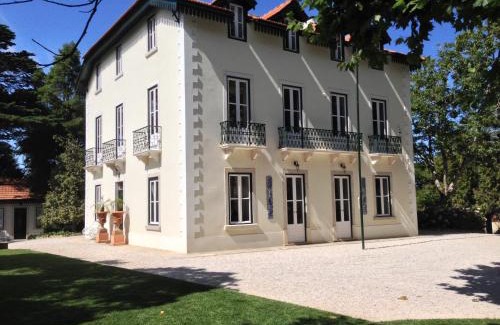 Sintra Villa | Luxurious royal estate in historic Sintra paradise