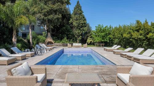 Sintra Villa | Luxurious royal estate in historic Sintra paradise