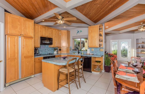 South Scottsdale House | Luxurious Scottsdale Home Convenient to Everything!