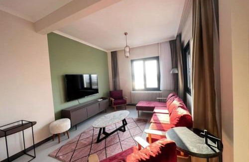 Galata Apartment | Luxurious Sea View Apartment in Karaköy 4BR , 2BA, AC