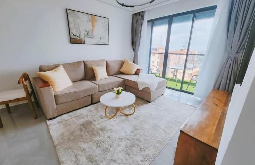 Kilimani Apartment | Luxurious Serene 1 bedroom in Lavington with green & City views!