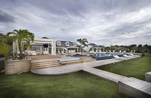 Plum Bay Villa | Luxurious Six bedroom villa with private chef, heated pool, jacuzzi, in-pool bar
