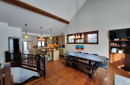 Edwards House | Luxurious Ski-in Ski-out Home in Arrowhead community