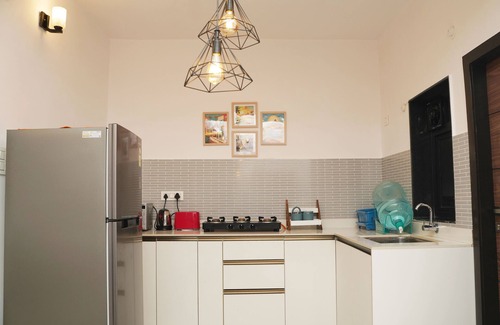 Nerul Apartment | Luxurious & Spacious 1 BHK Near Candolim Beach