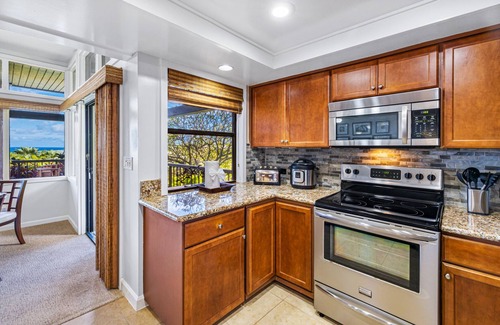 Kapalua Villa | Luxurious & spacious 2 bed/3 bath Kapalua Ridge Villa 1013 - Panoramic views!