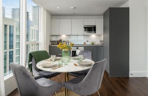 Canary Wharf Apartment | Luxurious Spacious 2Bed Suites Skyline River Views by Canary Wharf