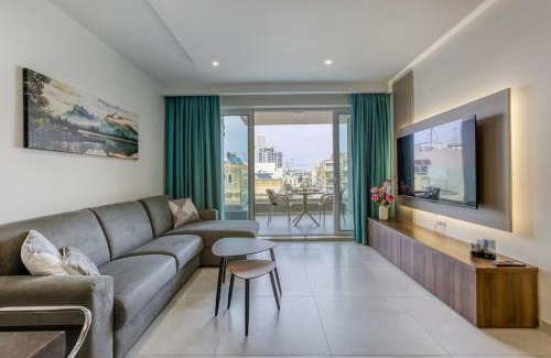 Swieqi Apartment | Luxurious, Spacious Apartment in Swieqi